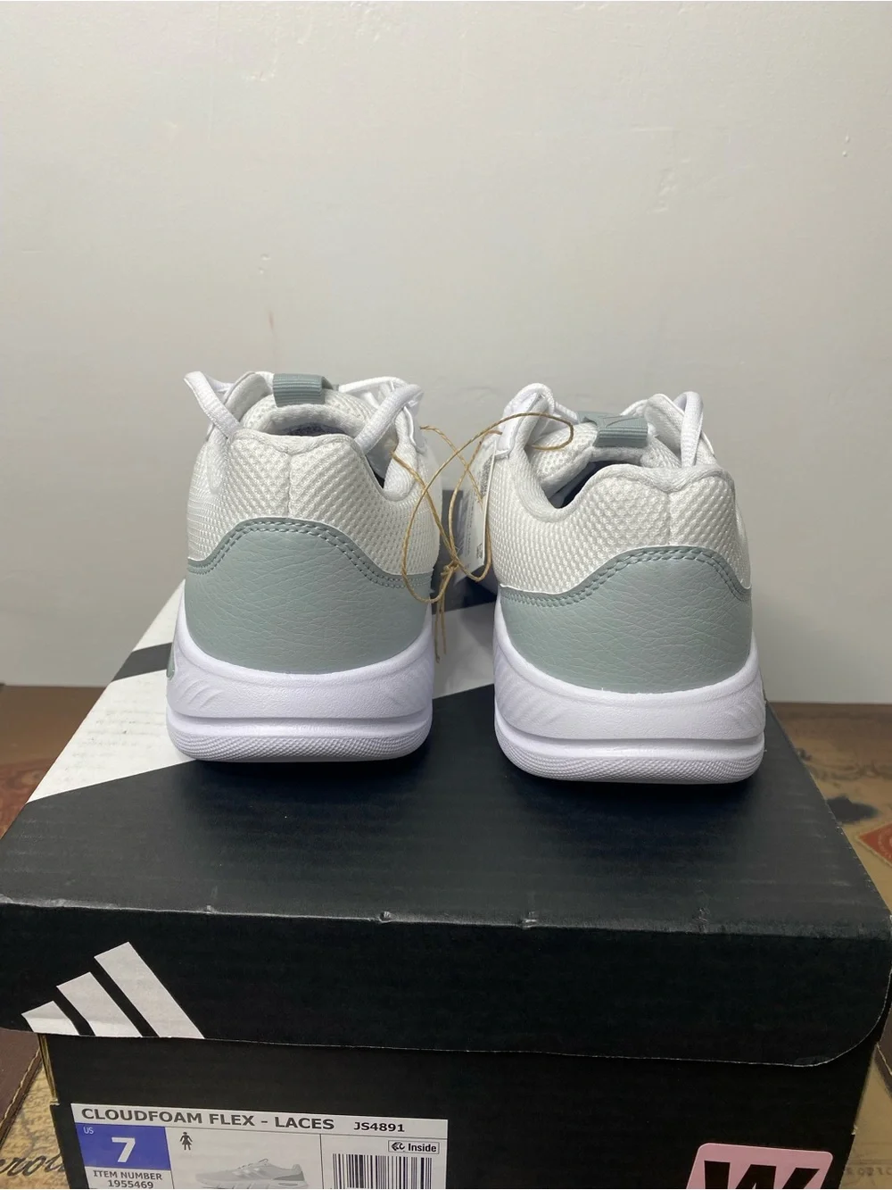 Adidas Cloudfoam Flex Laces Women US Size 7